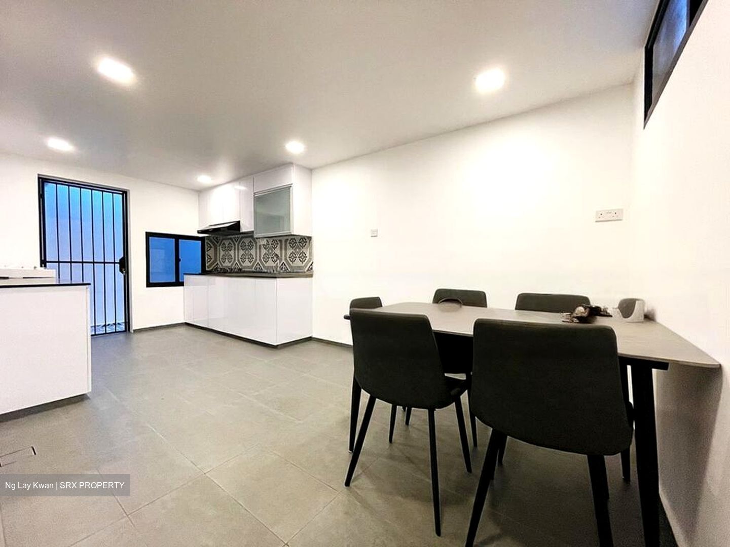 Serangoon Garden Estate (D19), Terrace #598759411